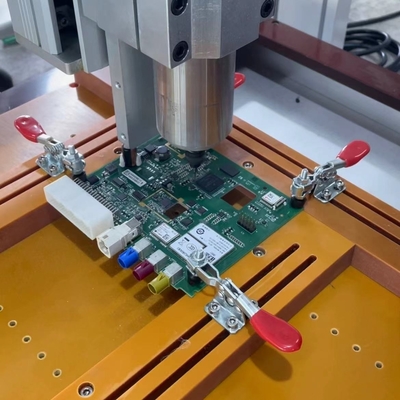 220V Desktop PCB Router Mesin 650mm X 450mm Area Kerja