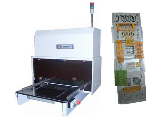 Profesional dan serbaguna Mesin PCB Punching untuk memotong halus dan akurat