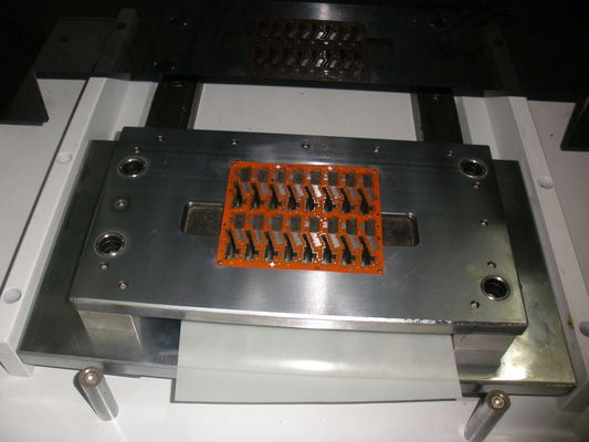 SKD11 Emas Disepuh Metal Die PCB Punching Machine Kecepatan Tinggi