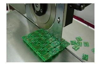 Kalibrasi Blade Setting PCB Separator Machine untuk pemotongan yang tepat