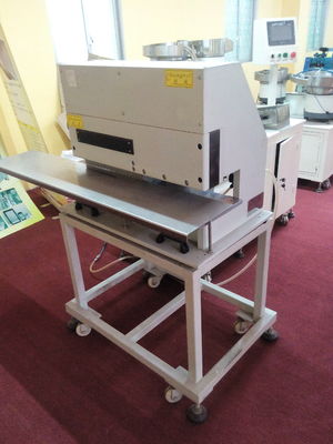 0.4mpa Tekanan Kerja Mesin Potong PCB Kecepatan Tinggi L460mm