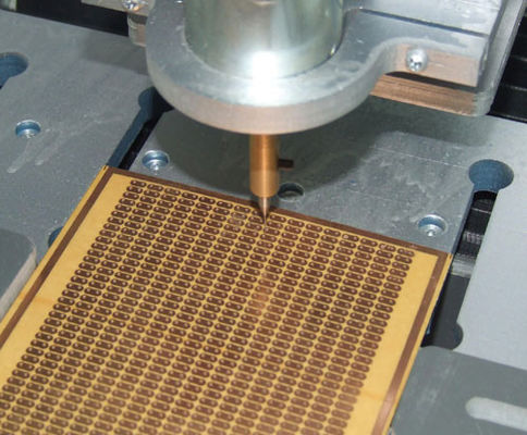 Mesin Scoring V Otomatis Penuh V-Cut PCB Separator Pada Panel PCB